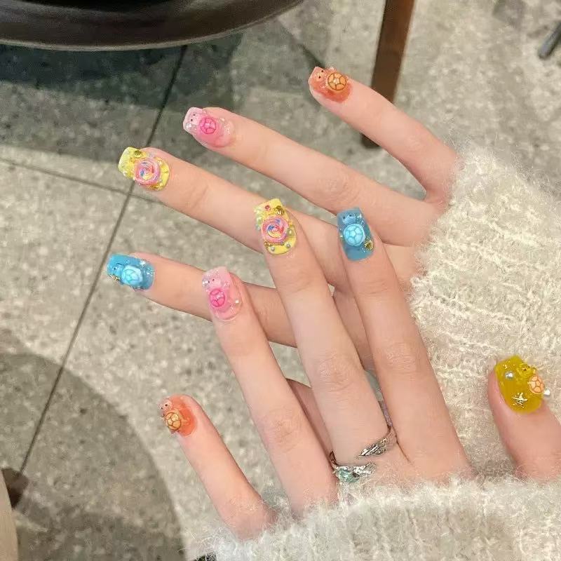 Resin Crafts - 100 mini kolorowych żywicznych ozdób w