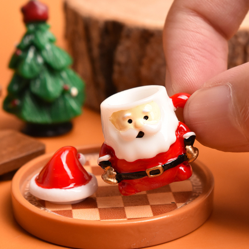 Resin Crafts - Mini Święty Mikołaj w filiżance -